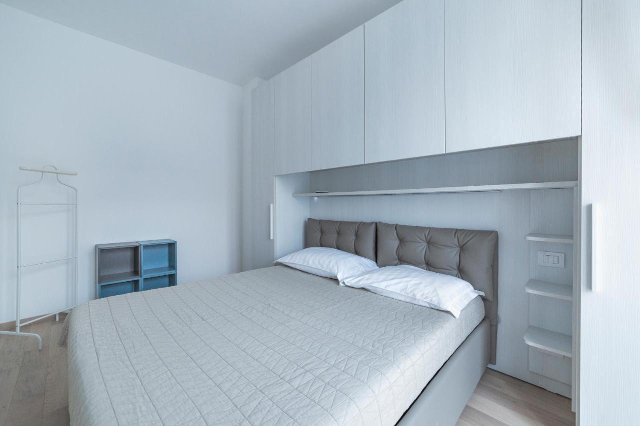 Apartment Cosy With Balcony! Milan