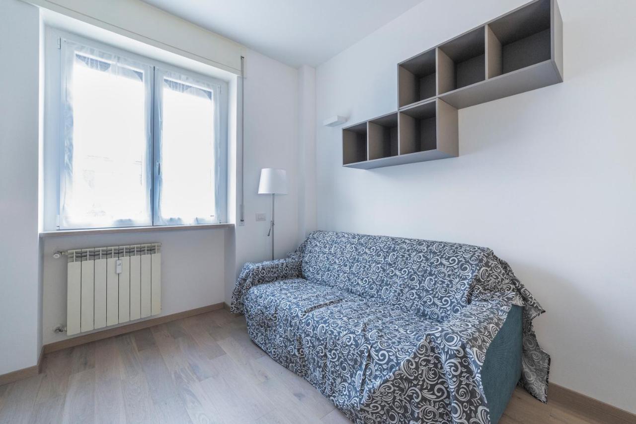 Cosy With Balcony! Appartement Milaan